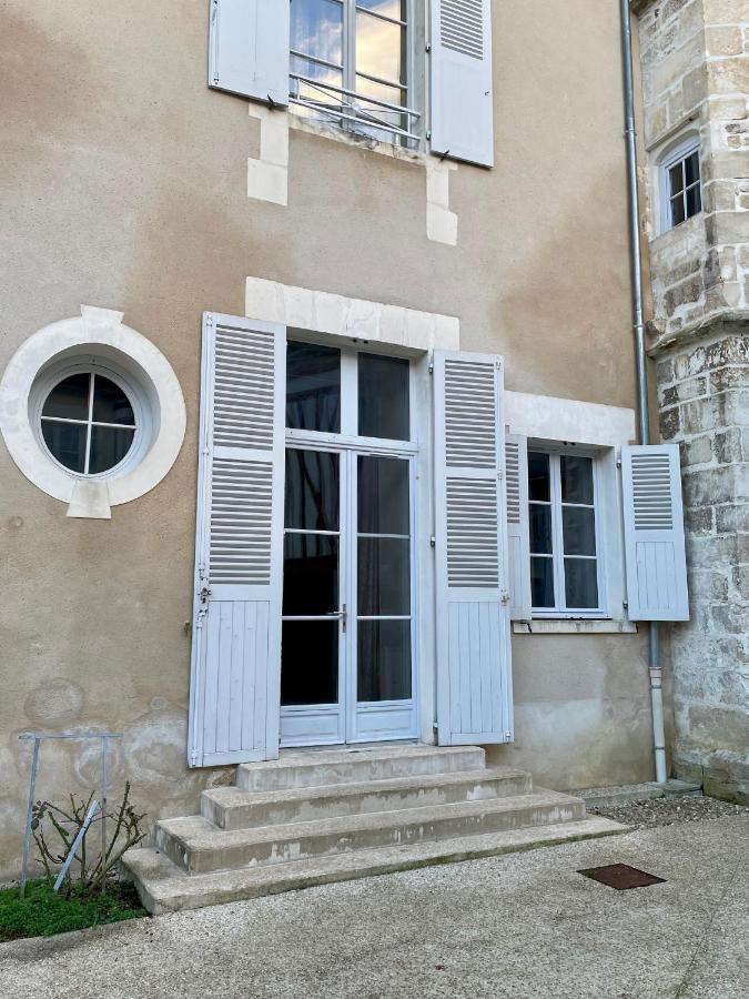 Le Show Room Auxerre Eksteriør bilde